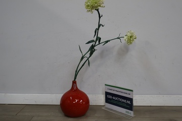 Afbeelding van Rode vaas met kunstbloem''