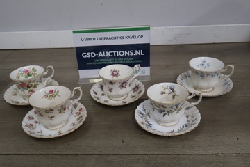Afbeelding van Royal Albert porseleinen kop en schotels