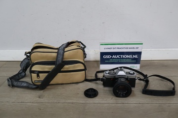 Afbeelding van Minolta XG-E spiegelreflexcamera met GULLMANN cameratas
