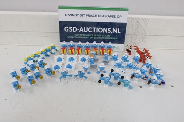 Afbeelding van Grote verzameling smurfen figuren
