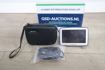 Afbeelding van TomTom navigatiesysteem met hoes en kabel