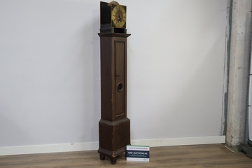 Afbeelding van Antieke staande klok met houten kast