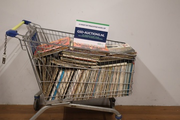 Afbeelding van Grote collectie vinylplaten in winkelwagen