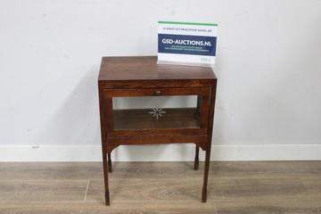 Afbeelding van vintage eikenhouten theekastje