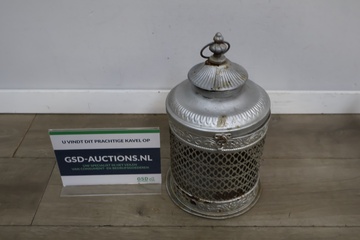 Afbeelding van Zilverkleurige metalen lantaarn'