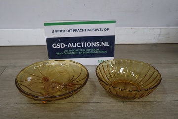 Afbeelding van Set amberkleurige glazen schaaltjes''