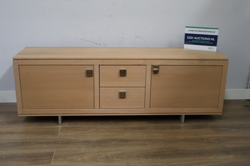 Afbeelding van Modern Keurig Houten Dressoir met laden en deuren