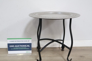 Afbeelding van Decoratief bijzettafeltje met metalen blad