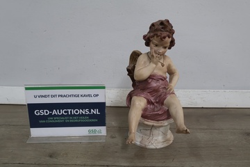 Afbeelding van Beeldje van zittende engel op voet