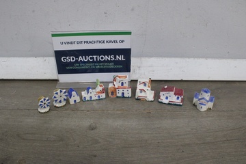 Afbeelding van Set kleine keramische Griekse huisjes'