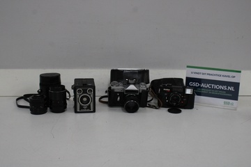 Afbeelding van Set vintage camera's met Konica C35 en Zenit-E