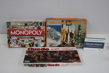 Afbeelding van Spelletjes Monopoly Van der Valk en Cluedo