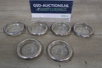 Afbeelding van Zes Kristallen onderzetters met metalen rand'