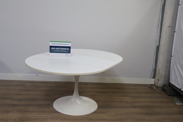 Afbeelding van Eero Saarinen Tulpentafel van Knoll