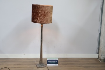 Afbeelding van Vloerlamp met Stoffen Kap'