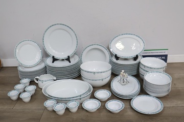 Afbeelding van Groot Compleet Arzberg Servies