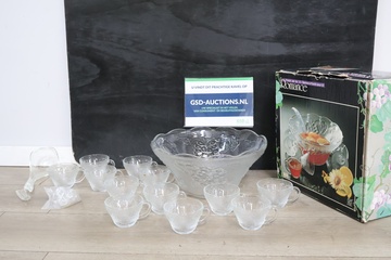Afbeelding van Glazen punchset met schaal en cups