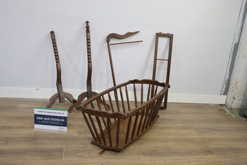 Afbeelding van Antiek Houten Wieg