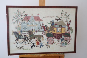 Afbeelding van Geborduurd wandpaneel met koets en paarden, 1979