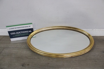 Afbeelding van Ovale spiegel met gouden lijst