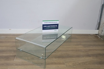 Afbeelding van Glazen salontafel met onder plank