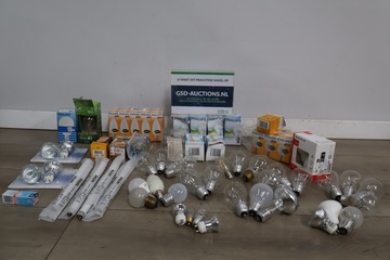 Afbeelding van Diverse LED en gloeilampen set inclusief Philips'