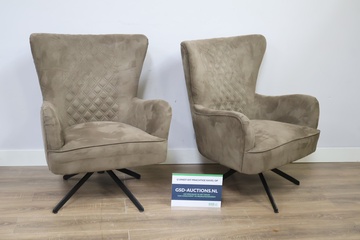 Afbeelding van Set van twee beige fauteuils met metalen onderstel
