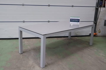 Afbeelding van Grote Marmeren Tuintafel (Zelf Afhalen)