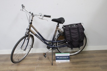 Afbeelding van Batavus fiets met fietstassen