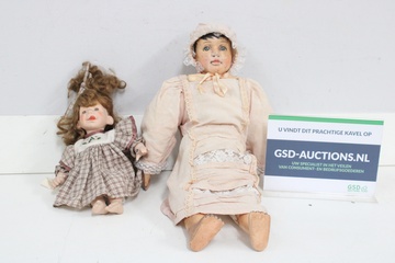 Afbeelding van Set van twee vintage poppen