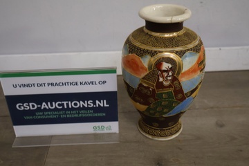 Afbeelding van Vintage Japanse Satsuma-Stijl Vaas