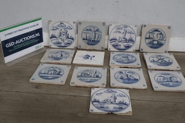 Afbeelding van Antieke Delfts blauwe tegels met diverse Hollandse taferelen