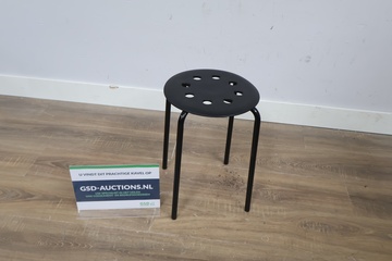 Afbeelding van Zwarte metalen kruk'