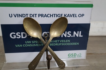 Afbeelding van Set van twee metalen lepels
