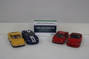 Afbeelding van Set van 4 modelauto's
