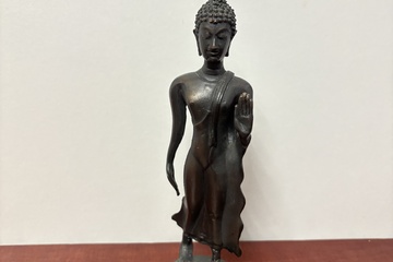 Afbeelding van Bronzen Boeddhabeeld "wandelende Boeddah