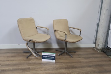 Afbeelding van 2x Artifort Channel Chair / Geoffry Harcourt