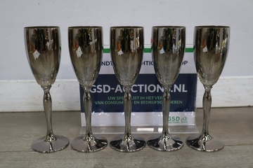 Afbeelding van Set van 5 zilverkleurige champagneglazen
