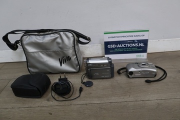 Afbeelding van JVC Videocamera met Pentax Fotocamera
