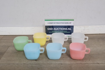 Afbeelding van Vintage Arcopal Opale mokken