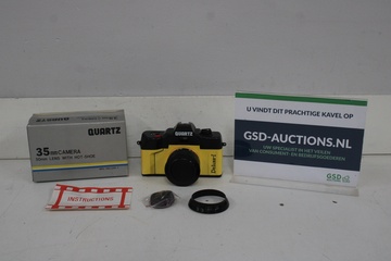Afbeelding van Quartz Deluxe-1 35mm camera met lens en accessoires