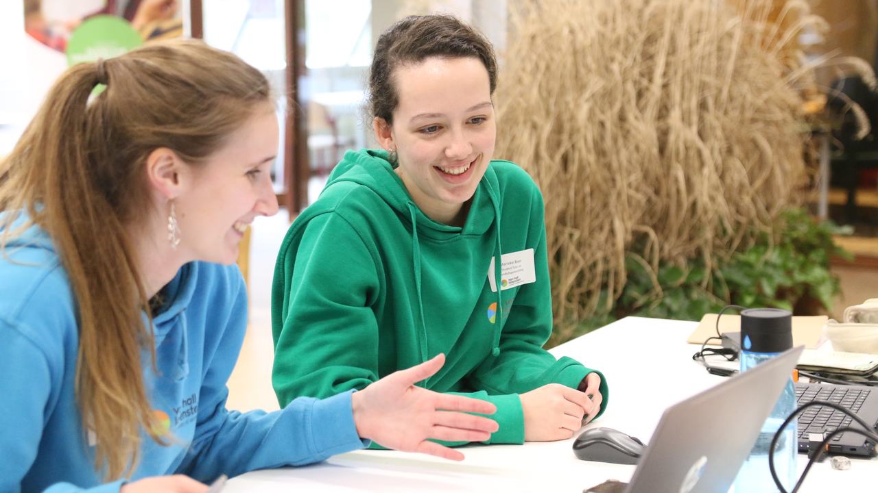 HVHL_Open_ dag_Velp_ twee_ studentes