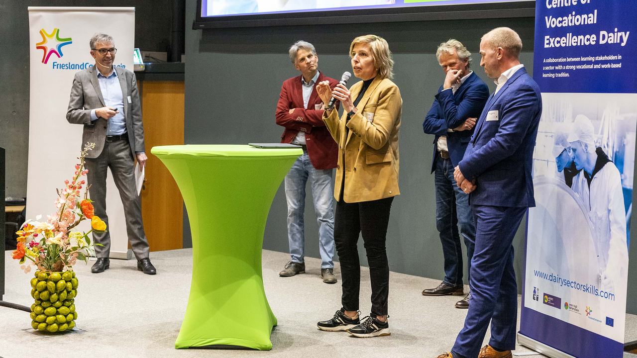 Karin Vinke, Koos de Vries, Wijnand Verschuur, Han Zuidema op het podium