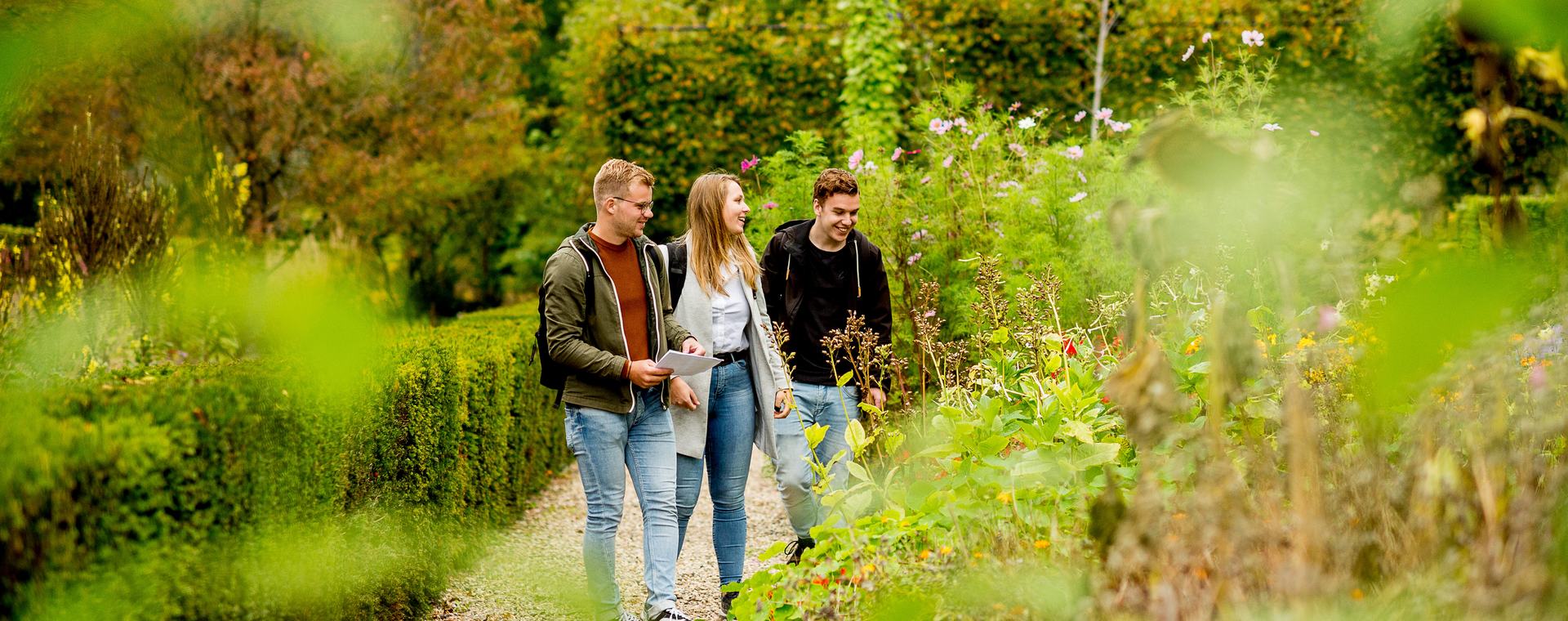 HVHL studenten Tuin- en Landschapsinrichting (bachelor voltijd) op het landgoed in Velp