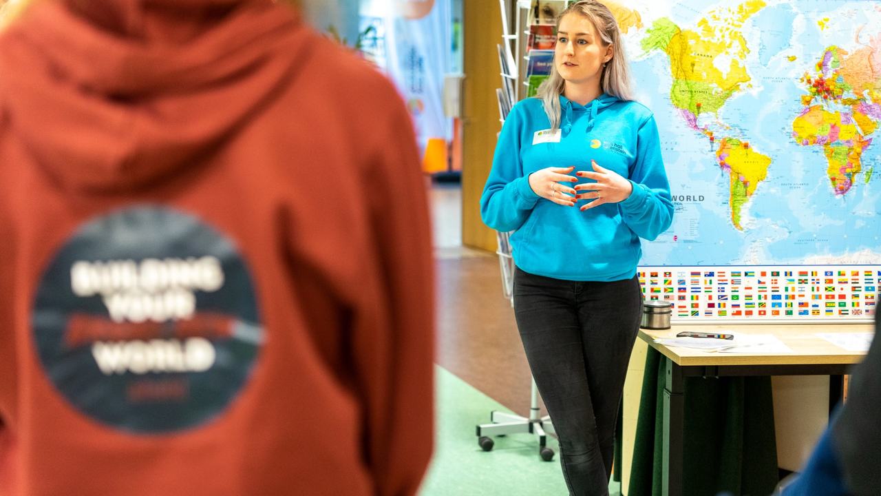 Studenten tijdens open dag in Leeuwarden