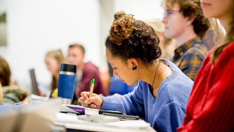 HVHL studenten in collegezaal Velp