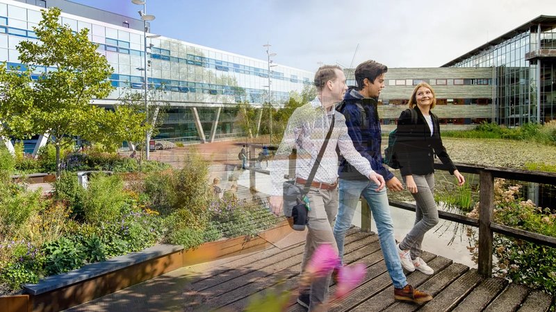 studenten bij agora