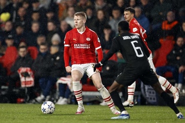 Afbeelding van Ingelijst Champions League-shirt van PSV met handtekening van Jerdy Schouten
