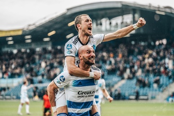 Afbeelding van Business seats in bestuurskamer met Joost Broerse bij een wedstrijd van PEC Zwolle (2 personen)