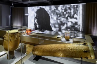 Zaalfoto uit de tentoonstelling: spirituals als voorloper van gospel - Foto Mike Bink